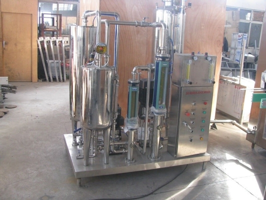 Πλήρως αυτόματο 1500L/H αναψυκτικά αναψυκτικά ανθρακούχα αναψυκτικά μίξερ με εύρος ανάμειξης 1 3-1 6