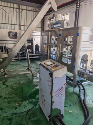 Μακροχρόνια διάρκεια ζωής 5 γαλόνια βαρέλι εμφιάλωση νερού γραμμή με 1800 KG χωρητικότητα φορτίου