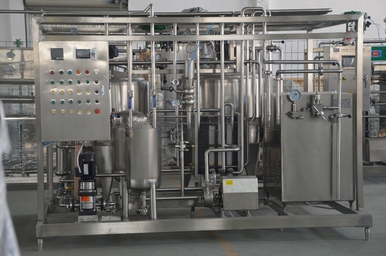 Μικρομεσαία γραμμή παραγωγής παγωτού 300L/h για αγροκτήματα