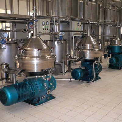 5000L/H απορρυπαντής γάλακτος για μεγάλης κλίμακας παραγωγή κρέμας γάλακτος 2200*1350*1150mm 1500kgs