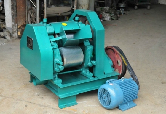 Τροφίμων και Ποτών 5.5kw πλήρως αυτόματο 4T / H βιομηχανικό χυτοσυσκευαστή ζαχαροκάλαμου