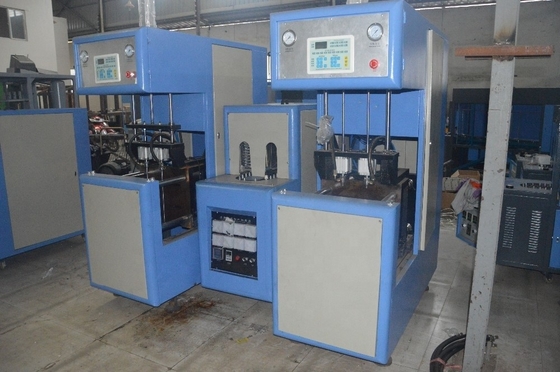 0.1-2L Μέγεθος όγκου PET ημιαυτόματη HZ-880 μπουκάλια μεταλλικού νερού μηχανή χύτευσης
