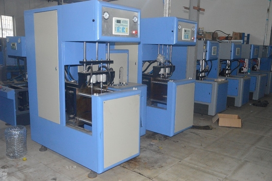 0.1-2L Μέγεθος όγκου PET ημιαυτόματη HZ-880 μπουκάλια μεταλλικού νερού μηχανή χύτευσης