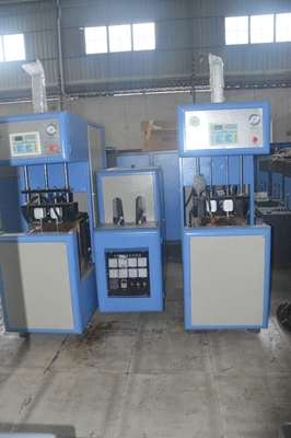0.1-2L Μέγεθος όγκου PET ημιαυτόματη HZ-880 μπουκάλια μεταλλικού νερού μηχανή χύτευσης