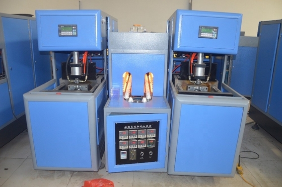 Ημιαυτόματη μηχανή αναπνοής μπουκαλιών PET 5L Μία κοιλότητα Μικρή συντήρηση