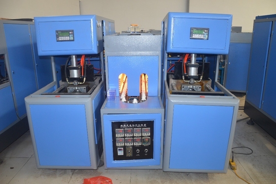 1250kg ημιαυτόματη 6L μηχανή χύτευσης μπουκαλιών PET για τη βιομηχανία συσκευασίας νερού