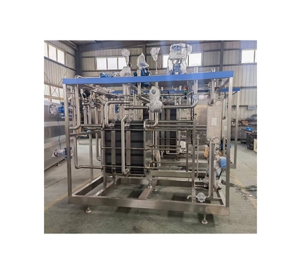 8000 KG χωρητικότητα Τύπος πλάκας Uht Μηχανή αποστείρωσης γάλακτος για γραμμή επεξεργασίας γάλακτος 35KW ισχύς