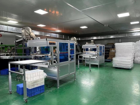 PLC αγγλικό σύστημα ελέγχου οθόνης πλήρως αυτόματο 20000b / h άδειο μπουκάλι Unscramber μηχανή για αγροκτήματα