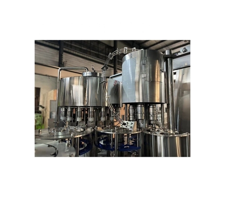 Μηχανή πλήρωσης μπουκαλιών PET 2500*1500*2300mm Ιδανική για την παραγωγή μεταλλικού νερού