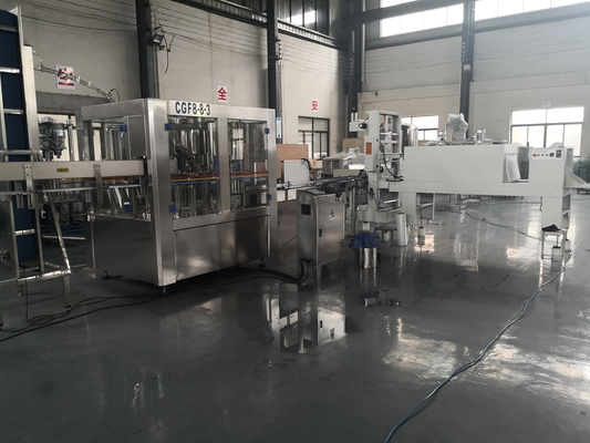 330-4000ML όγκος πλήρωσης SUS304 Μηχανή πλήρωσης ποτών για τις απαιτήσεις των πελατών