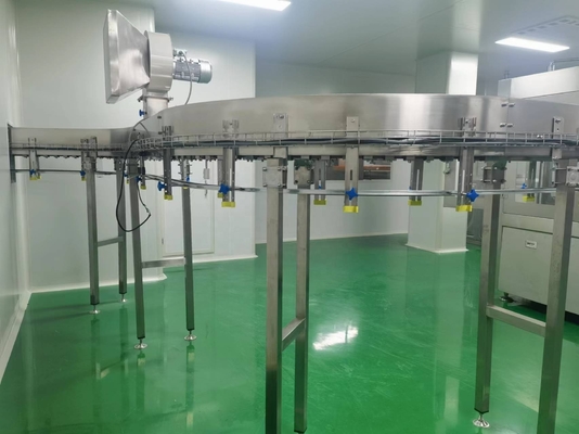 7000BPH 18 κεφαλές Μηχανή γεμίσματος χυμού νερού για εύκολη λειτουργία