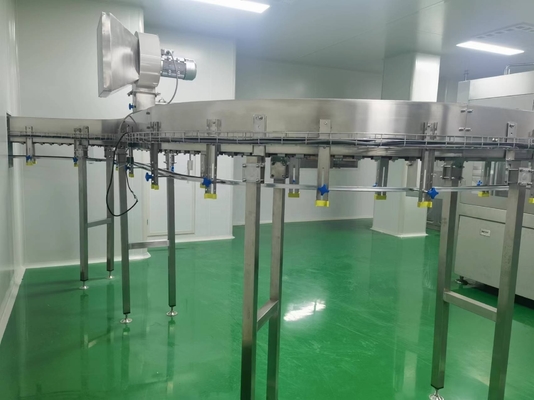 7000BPH 18 κεφαλές Μηχανή γεμίσματος χυμού νερού για εύκολη λειτουργία